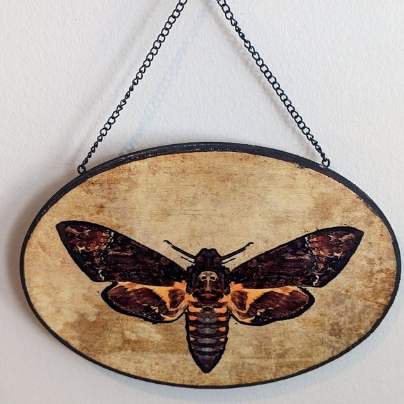 Deaths Head Moth Printed Wood Oval Wall Plaque Gothic Home Decor  Wall Art - Picture 2 of 6